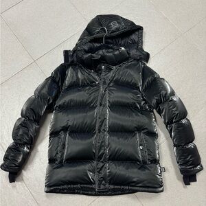 Aritzia Super Puff Jkt